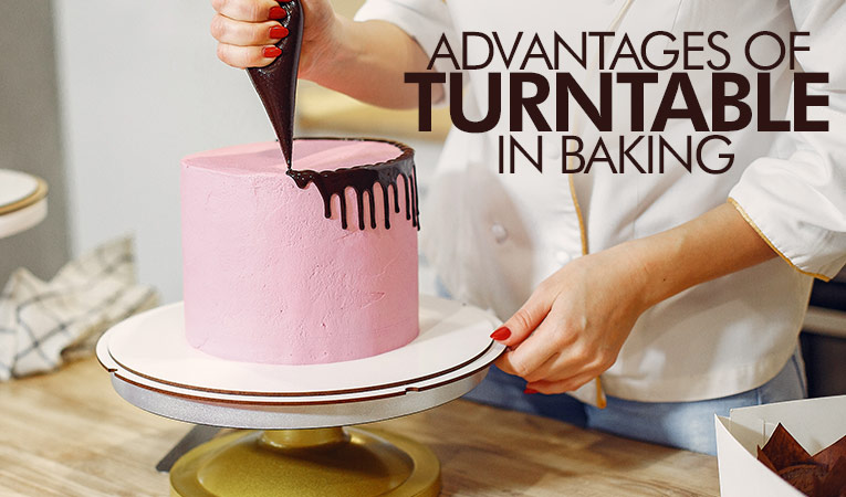 The Advantages of Using a Cake Turntable in Your Baking Journey