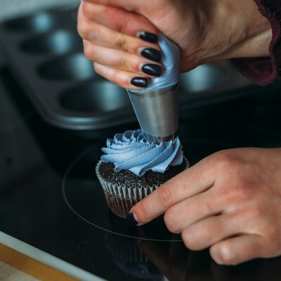 Williams Sonoma Ateco Cake Leveler | The Summit at Fritz Farm