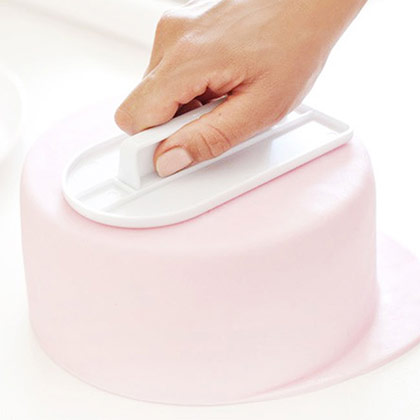 Plastic Cake Smoother
