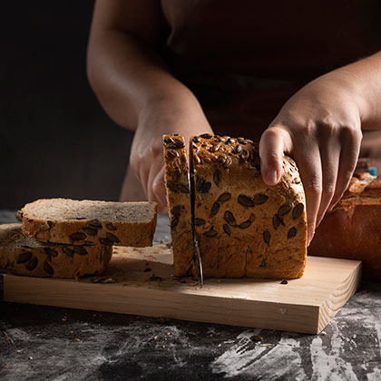 18 Inch Serrated Bread Knife