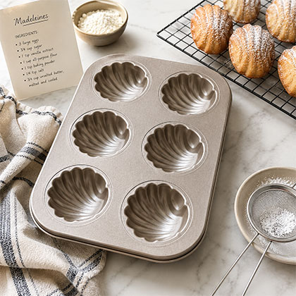Shell Madeleines Baking Pan